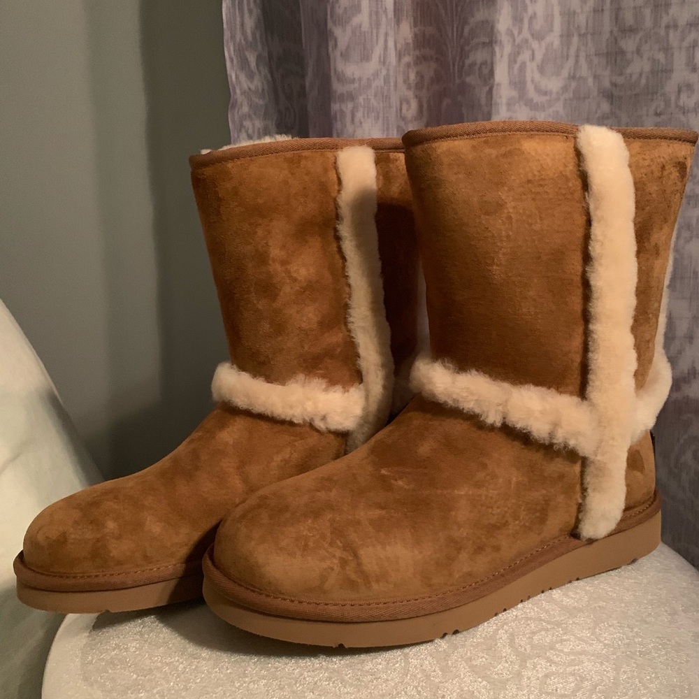 NEW brown UGGs